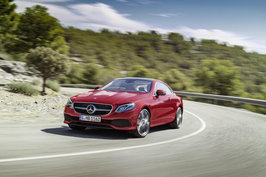  Mercedes-Benz E220 d Avantgarde Coupe 2017 года  (WW) (фото 9 из 29)